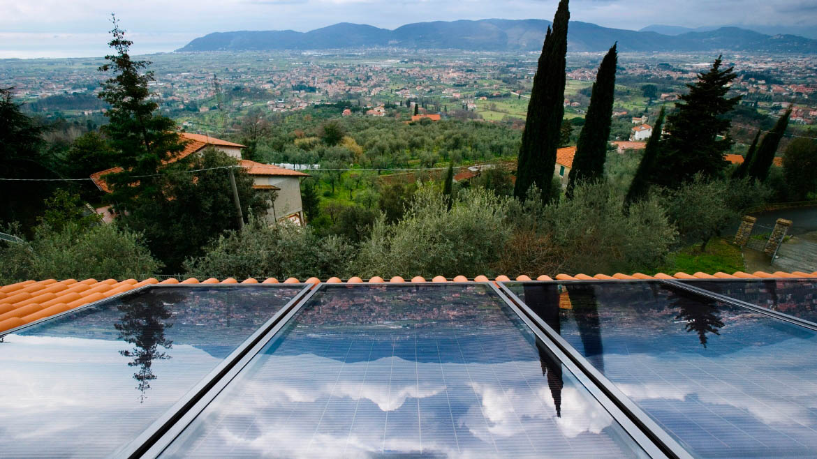 foto di un pannello fotovoltaico